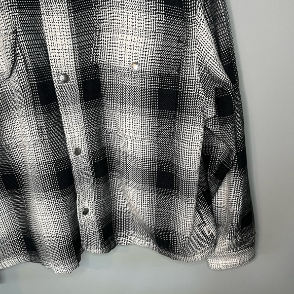 The North Face Valley Twill Utility Shacket - Picture 7 of 13